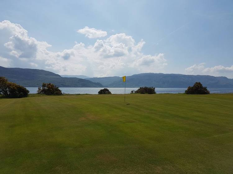 34274488_10155524335718671_1174604200324104192_n[1]